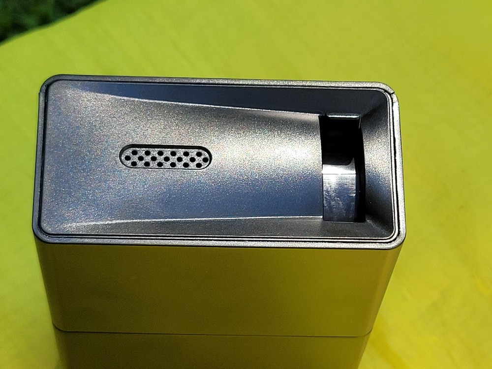 LED Projector Multimedia Home Theater USB HDMITested & Working Condition AS IS