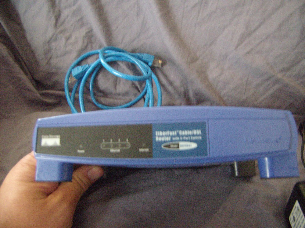 USED ETHERFAST CABLE/DSL ROUTER