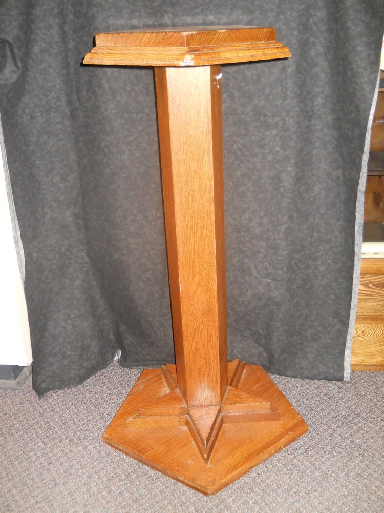 Fancy Oak Plant Pedestal