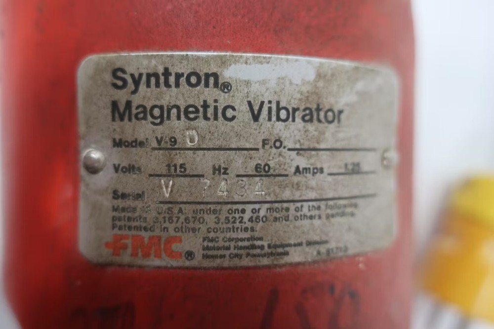Syntron V-9D Magnetic Vibrator 115v-ac