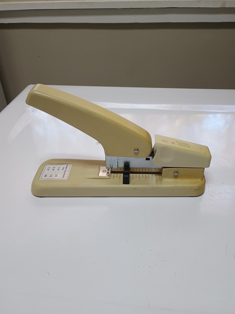 Heavy Duty Stapler Gray. No Brand