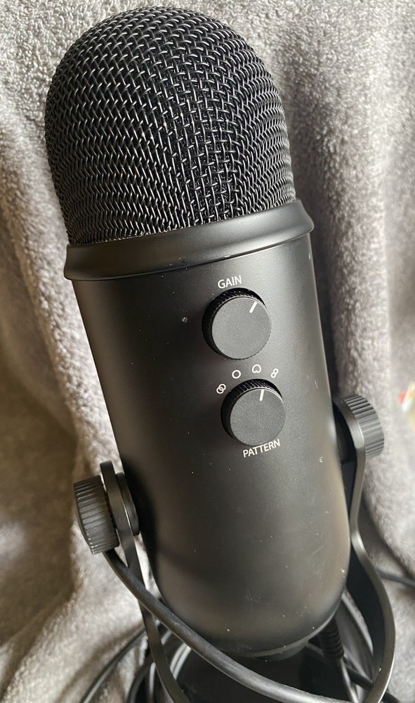 Freestanding USB Microphone