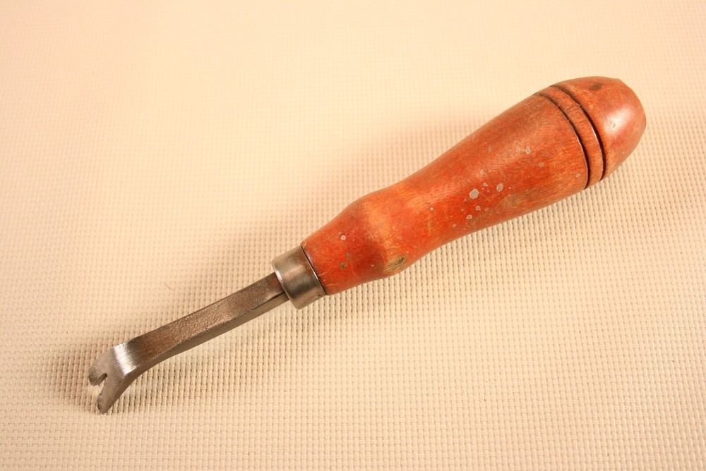 Shapleigh Tack Puller