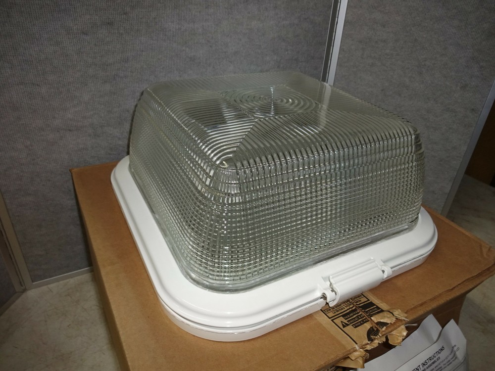 Hubbell UC01 Optical Assembly Lens Lighting Fixture