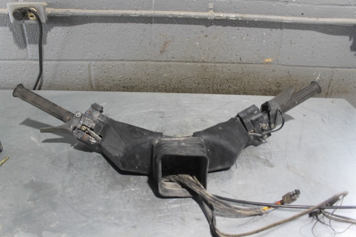 1994 ARCTIC CAT EXT 550 EFI HANDLEBARS HANDLE BARS #8349