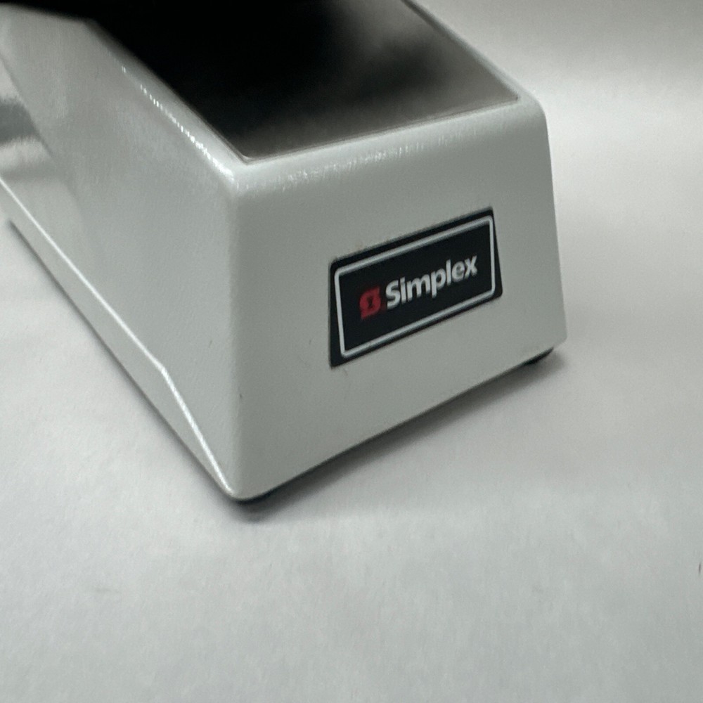 SIMPLEX MODEL 1605-9002 - Consecutive PAYROLL TIME & DATE RECORDER LED W/ Key!