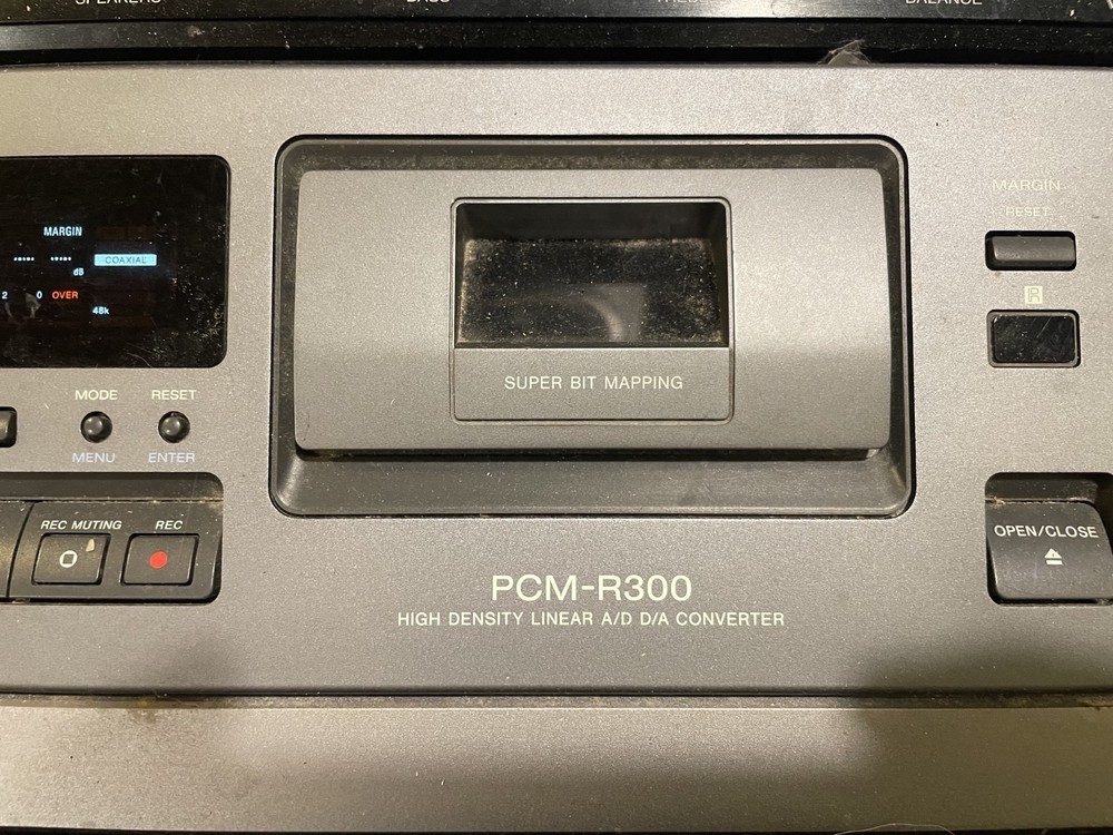 Sony PCM R300 DAT Machine with HD Linear A/D D/A Converter