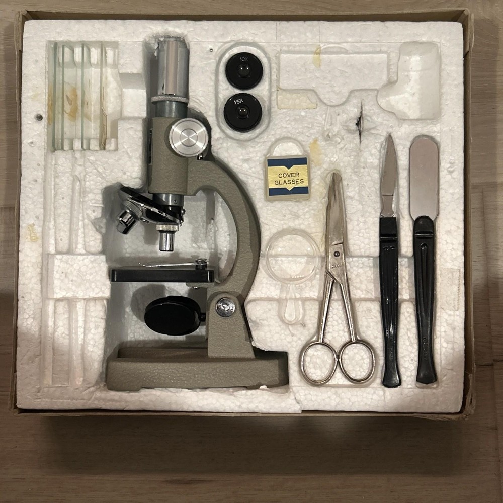 Penneys 600 Power Microscope Kit With Accessories Appears Complete