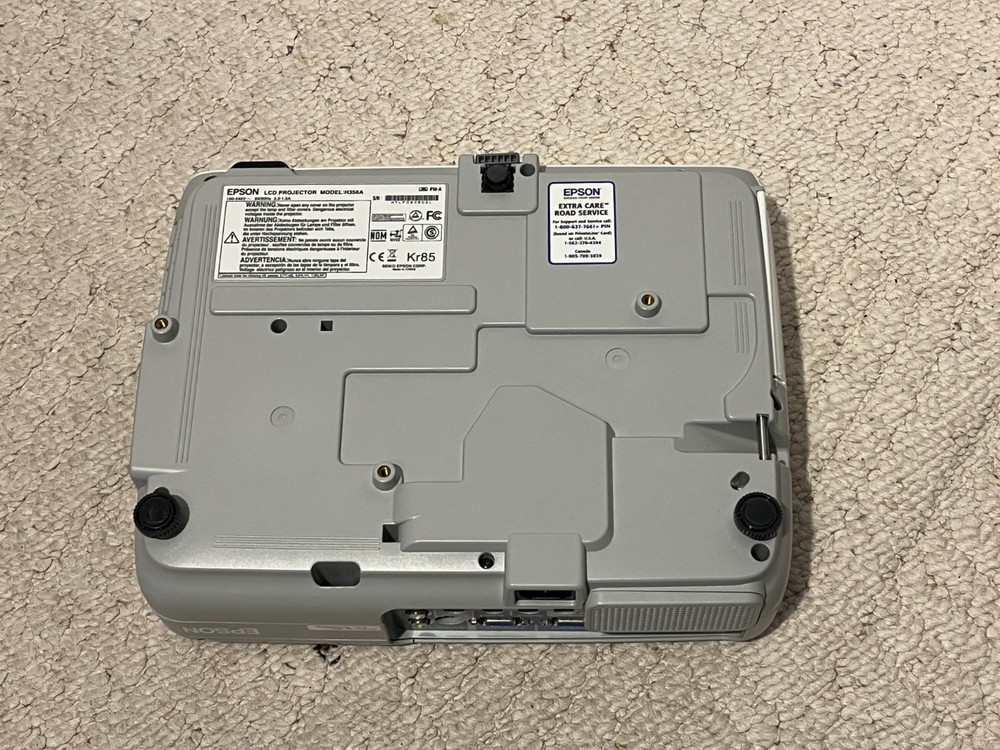 Epson H356A Powerlite 825+ 3LCD Portable Presentation Display Projector TESTED