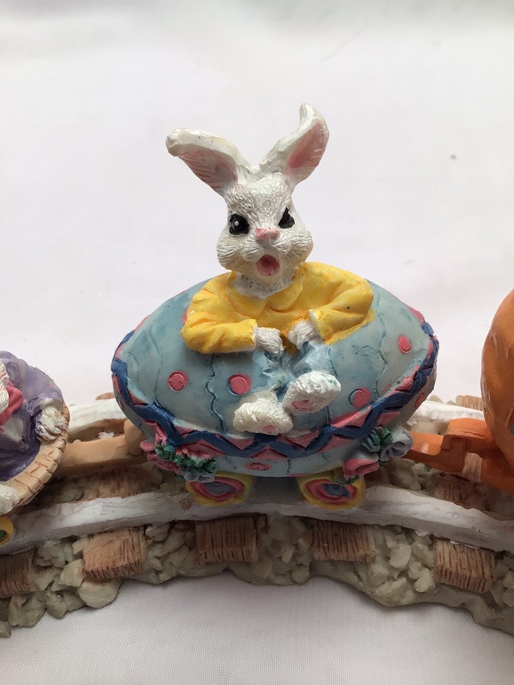 Vntg Easter Collection Mini Easter Bunny Train Spring decor 1995 item no. 62105