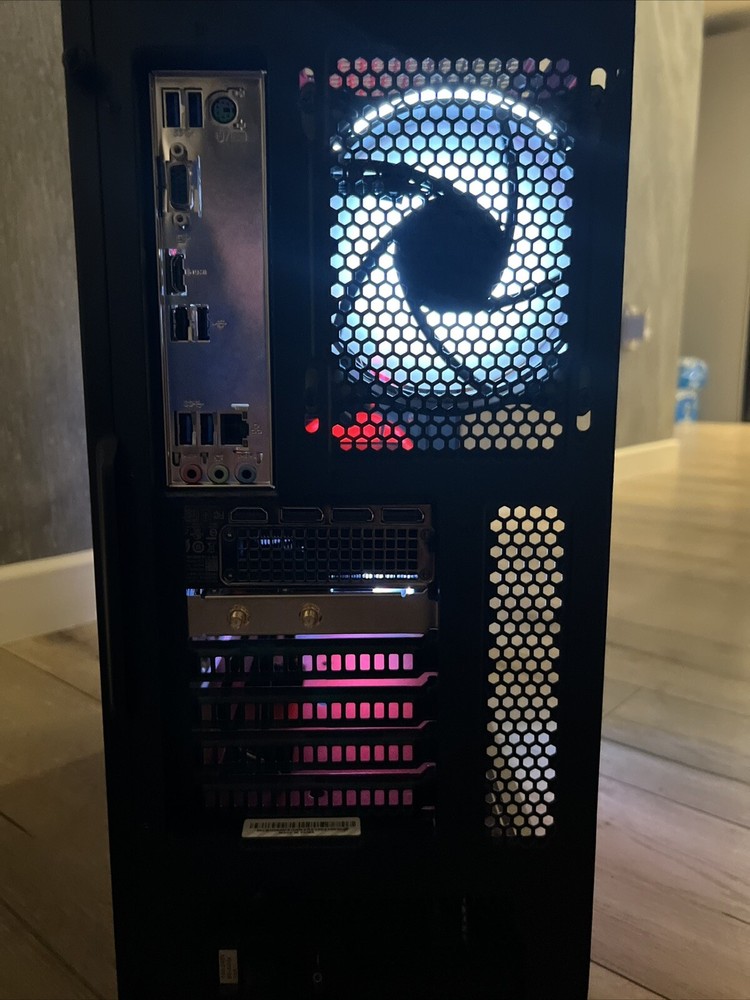 Great condition Redux PC
