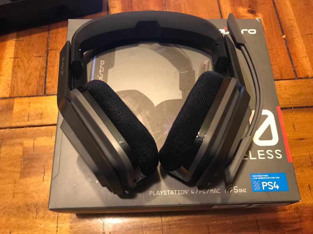 Astro A20 Wireless Gaming Headset for Playstation 4/PC/Mac
