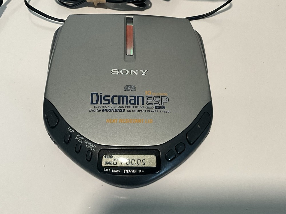Sony Discman D-E301 ESP Digital Mega Bass CD Compact Player AC Adapter Tested