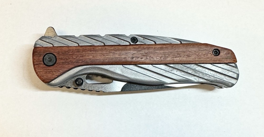 4.75” Silver Wave Folder with Silver & Wood Handle 300432-SL
