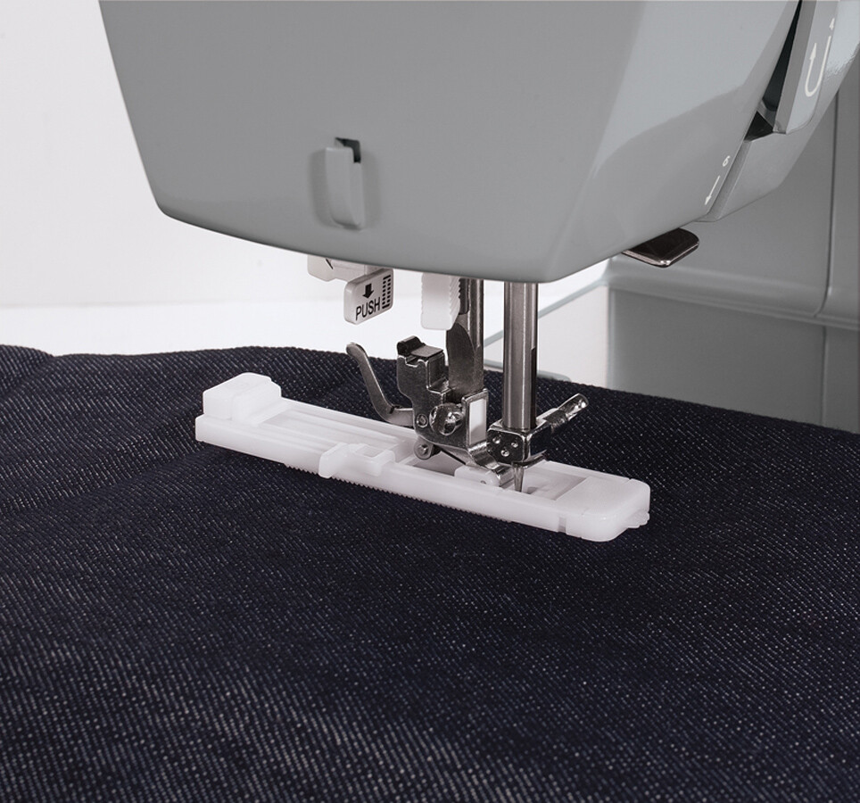 Singer Heavy Duty 4432 Sewing Machine with Extension Table