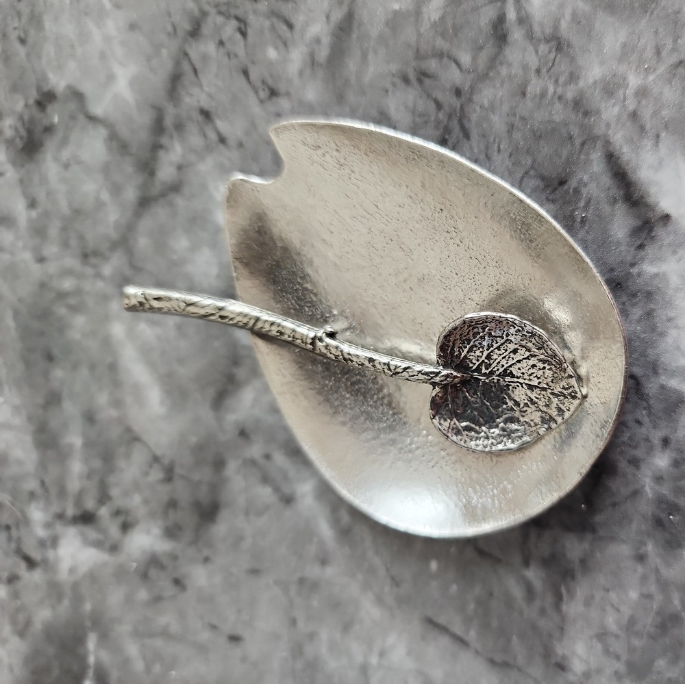 Unique Leaf Design Open Salt Cellar with Leaf Serving Spoon Silver color (EB2)