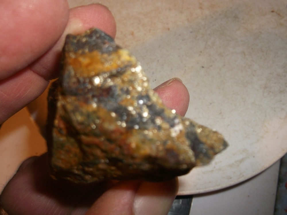 Gold, silver, copper, 92 grams samples ,ore high grade .