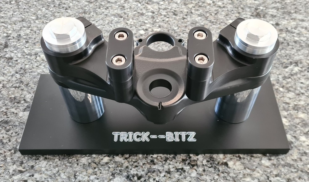 Street fighter handle bar riser conversion brackets for 43mm forks