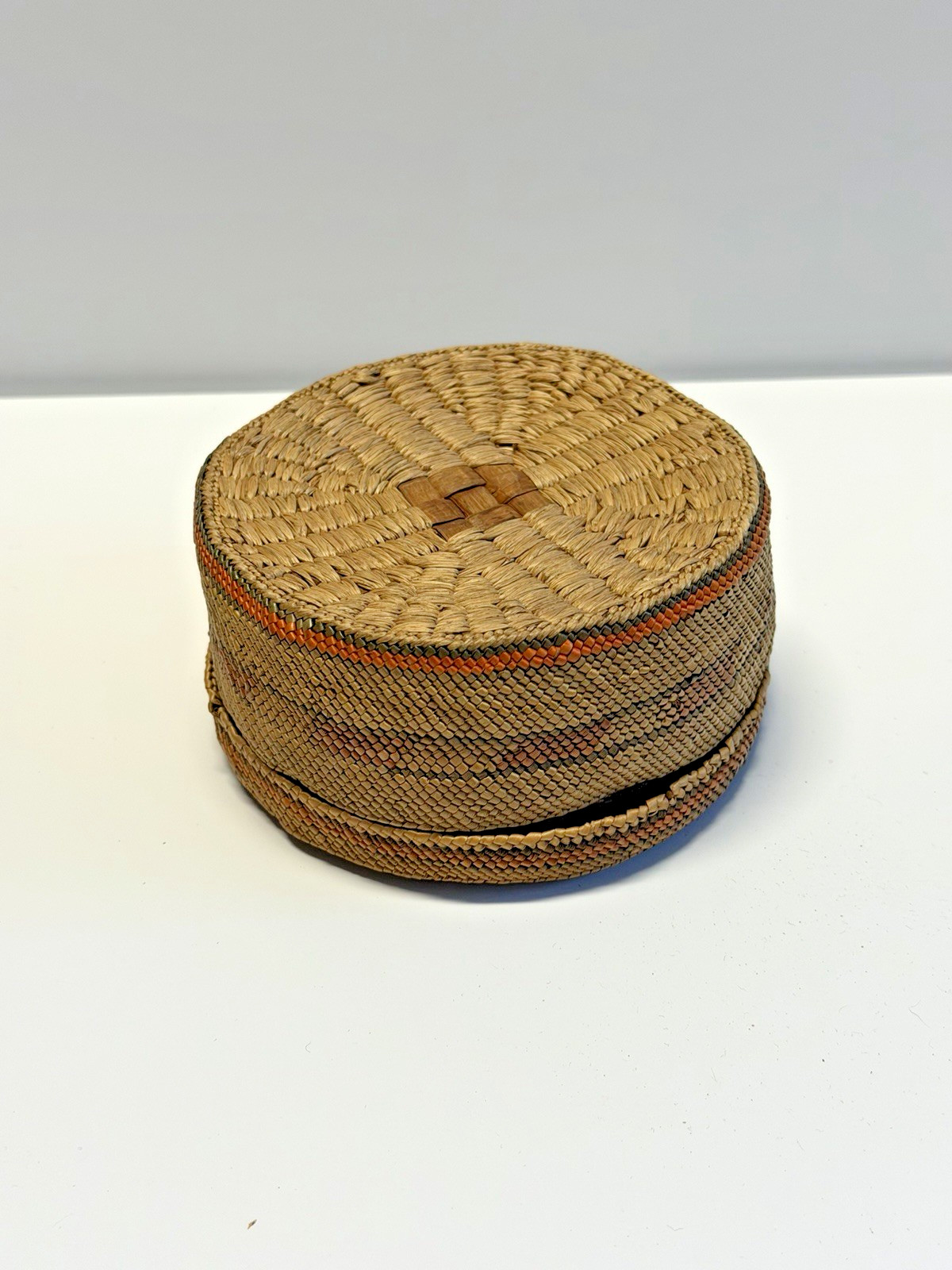 Antique Native American Indian Makah Lidded Woven Basket; Late 1890's; Lot #G7