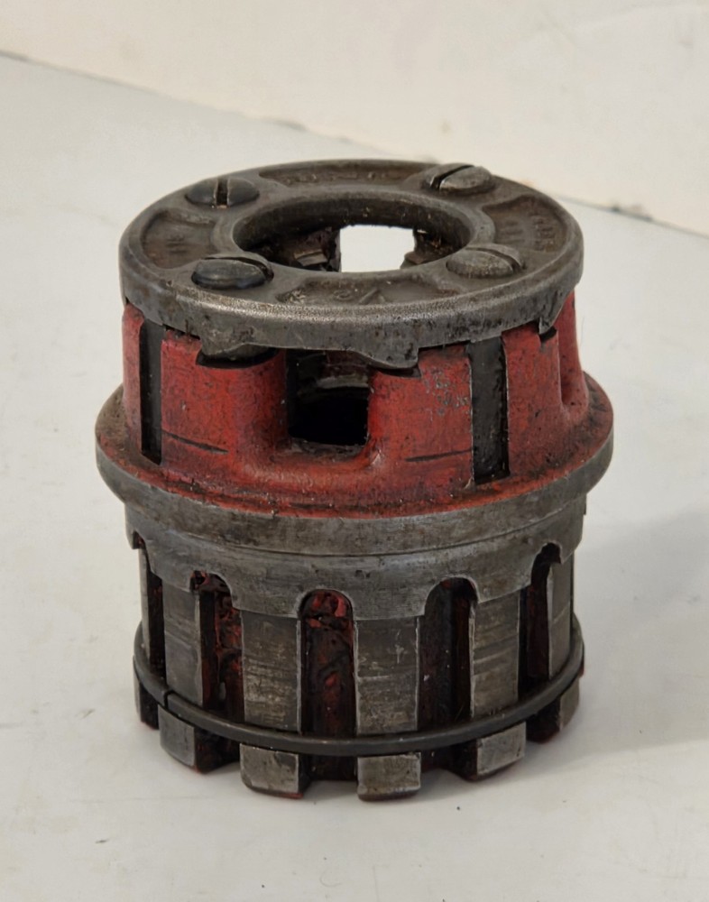 Rigid 111-R Manual Ratcheting 1/2in. Pipe Threader