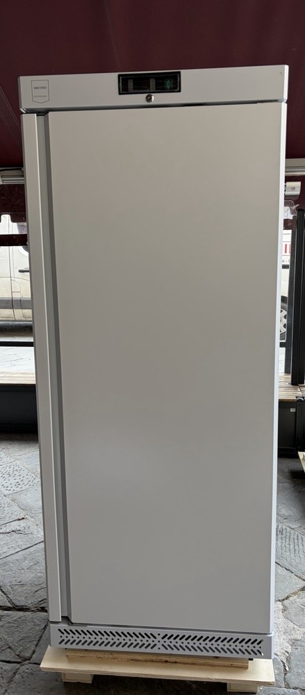 Vertical Freezer