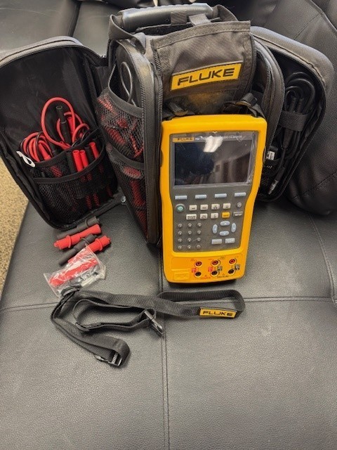 FLUKE 754 DOCUMENTING PROCESS CALIBRATOR W/HART COMMUNICATION