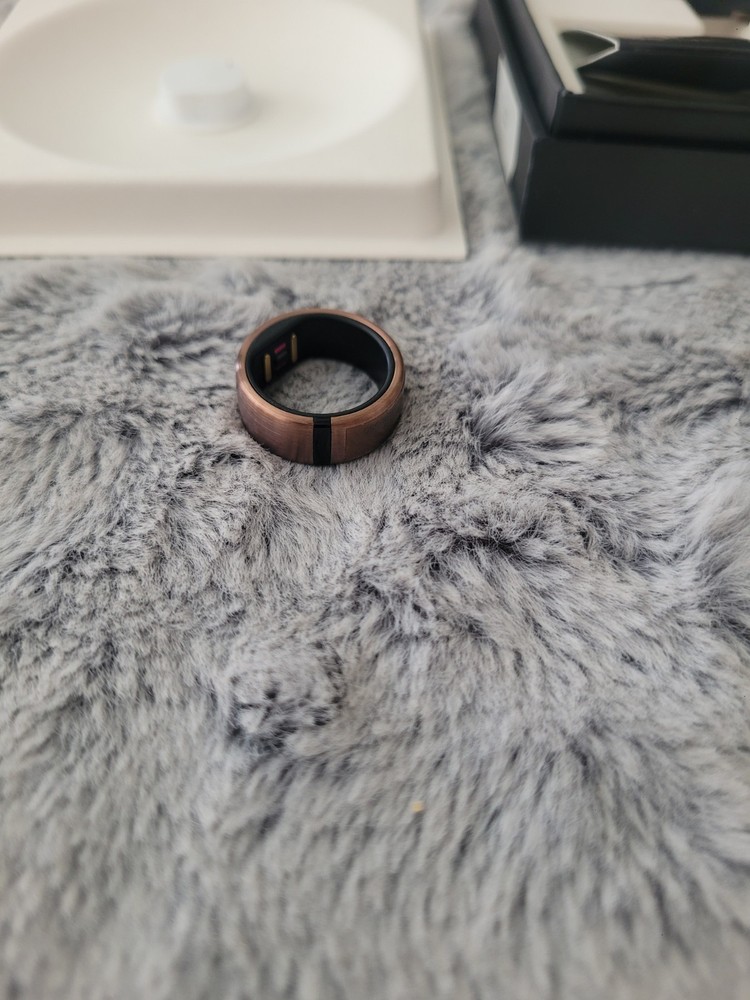 untested Motiv Smart Ring Activity Tracker Size 6 Bronze With charger