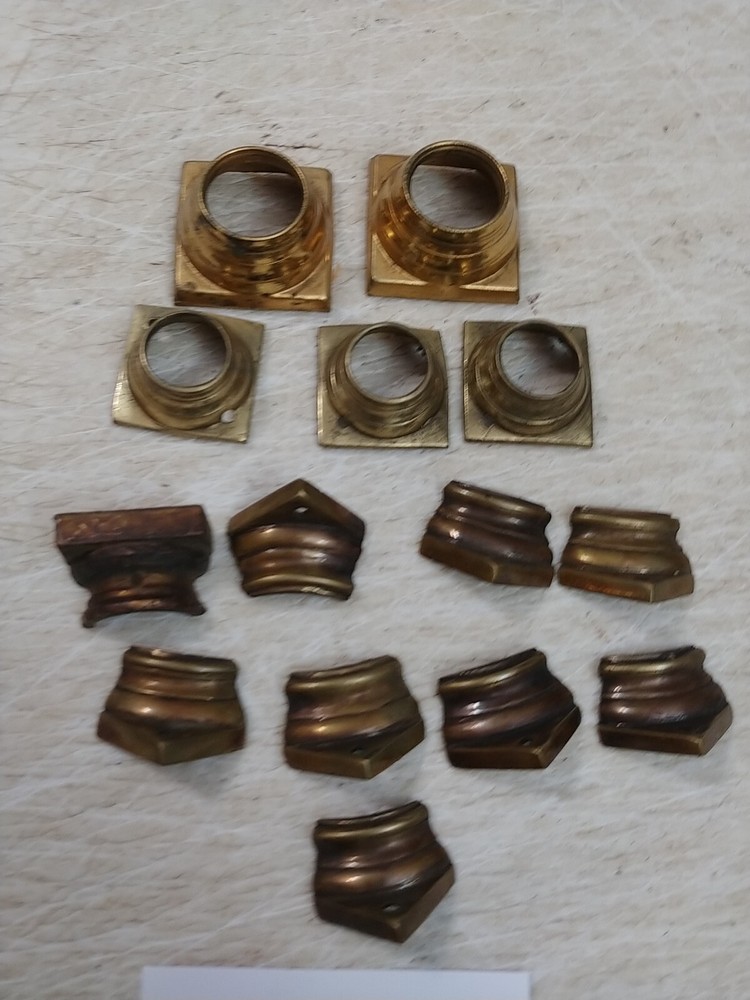 ASSORTED COLUMN BASES / HOLDERS