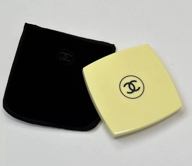 CHANEL Mirror Duo Compact Double Facette Makeup Yellow