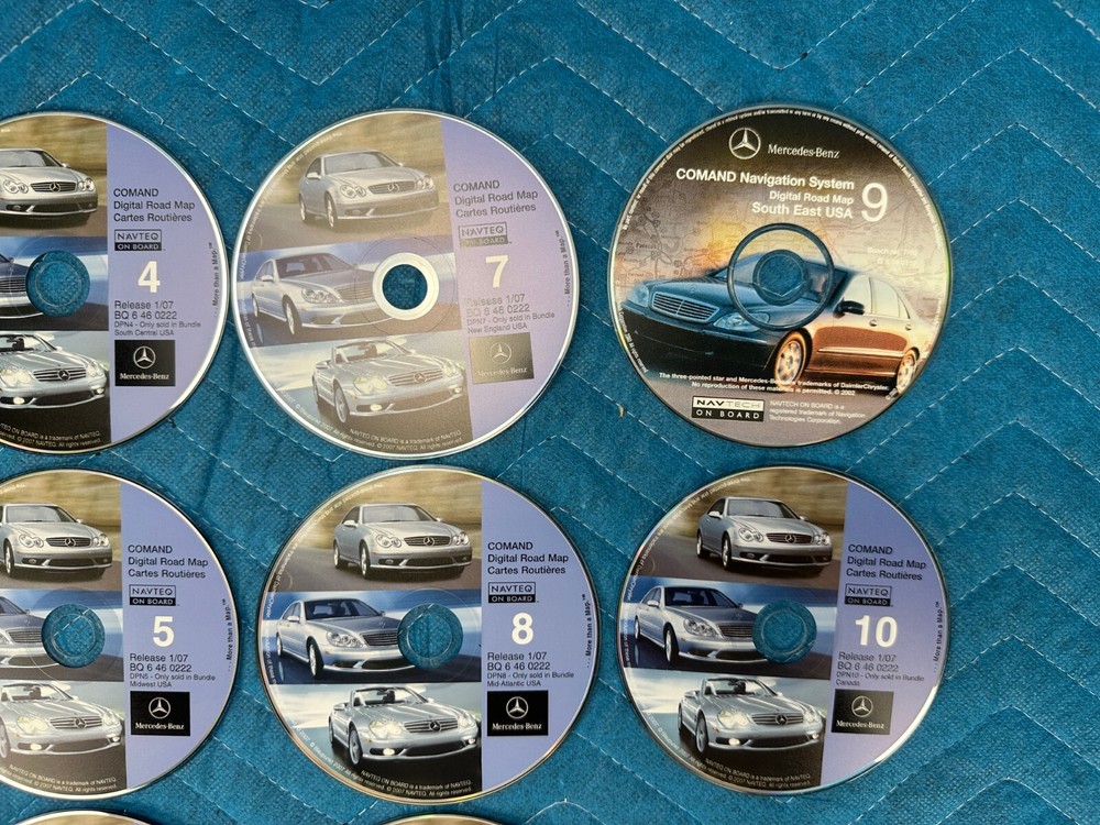 Mercedes G500 Comand Navigation CD Map 10pc Set w/ Case 2004 OEM