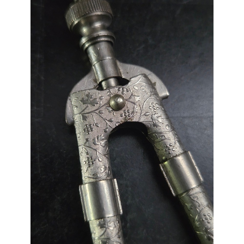 Antique Eagle Pencil Co Drafting Compass Divider Floral Engraved 5”