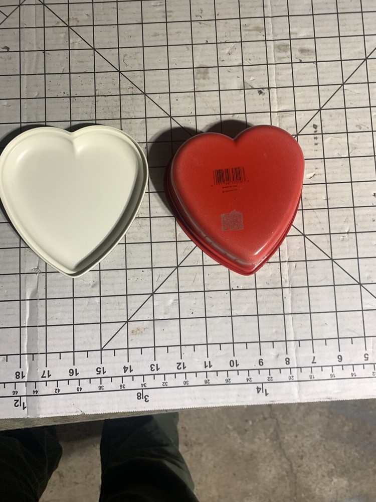Vintage Heart Shaped Christmas Plastic Candy B336