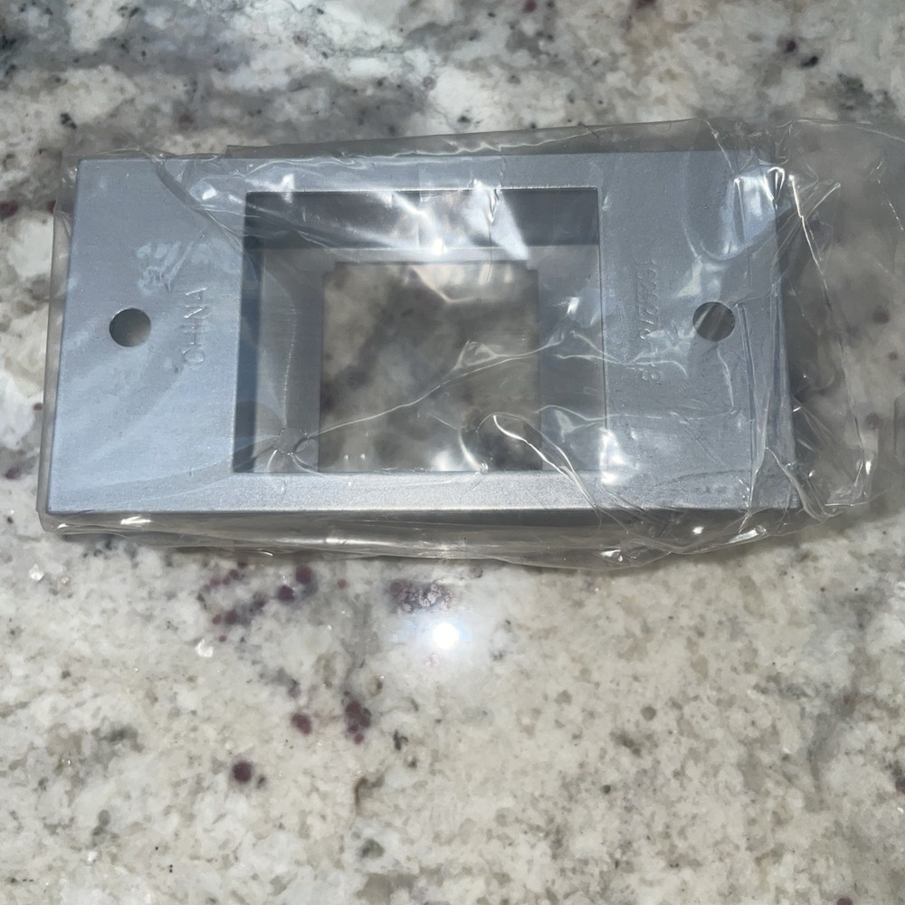 Wiremold WMPERBOOT PERIMETER POLE FLOOR MOUNT BOOT SILVER (qty 2)