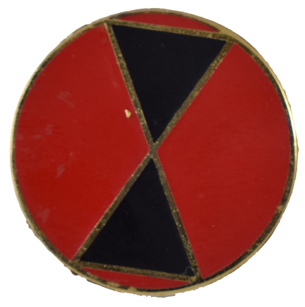 7TH DIV HAT PIN
