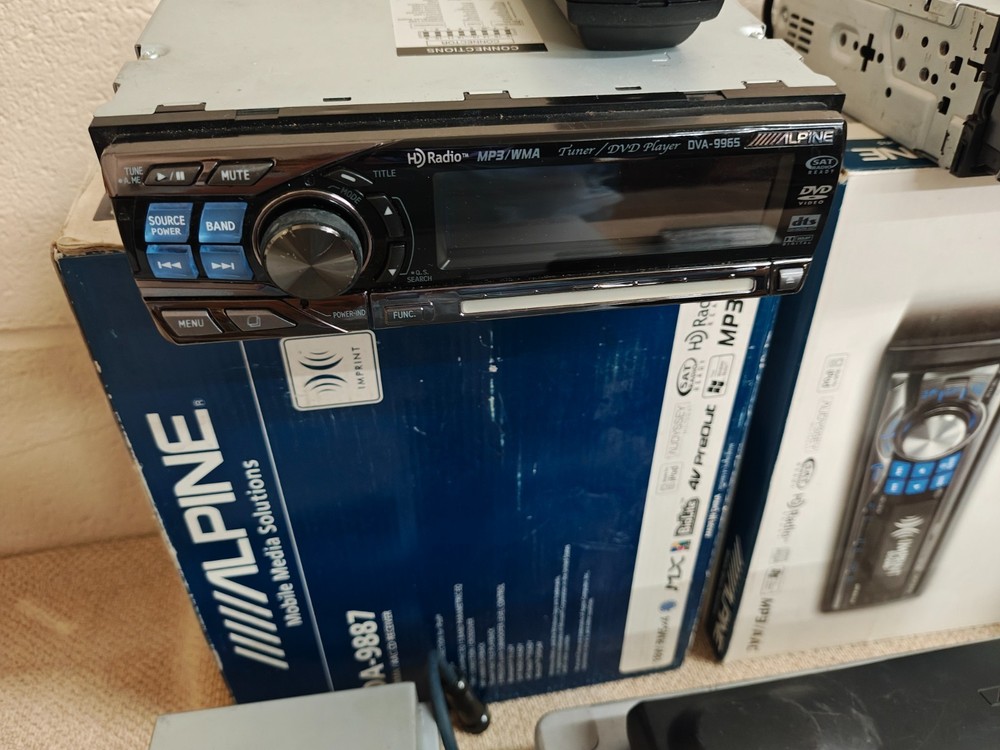 Alpine lot auto Stereo Equipment