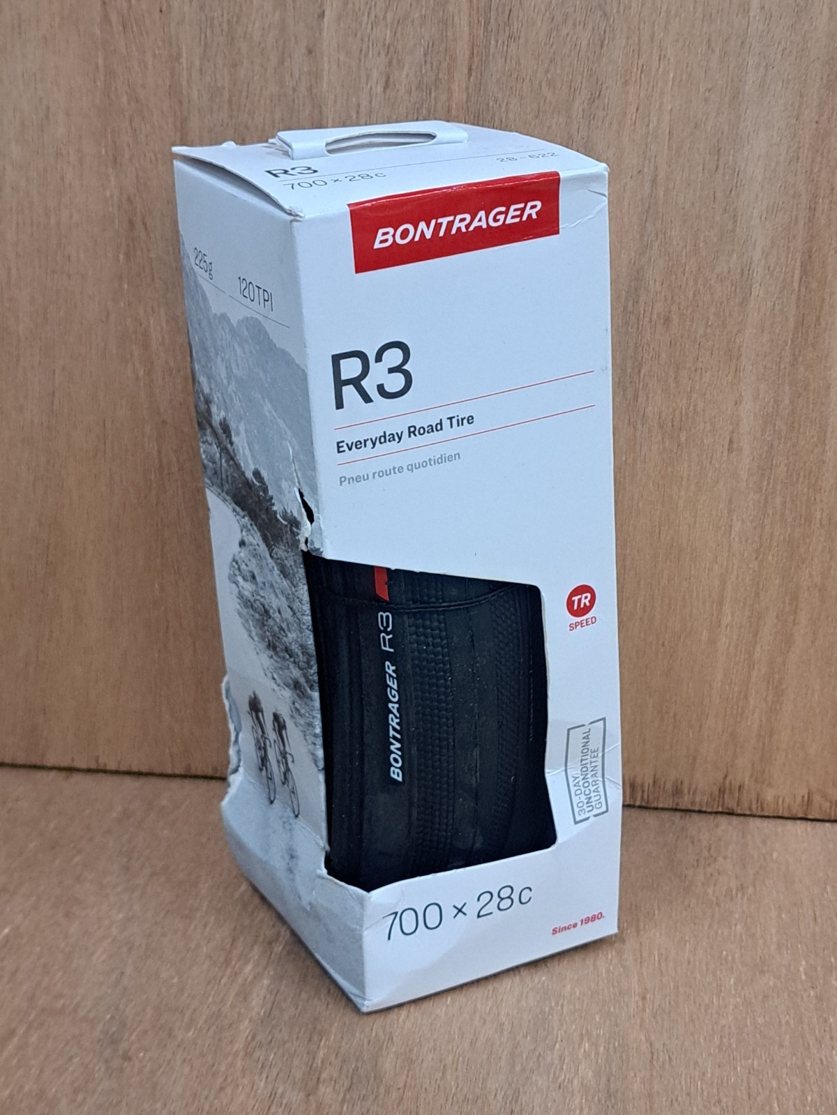 New Bontrager R3 Road Tire / 700 x 28c / TR / 225g / 120 TPI