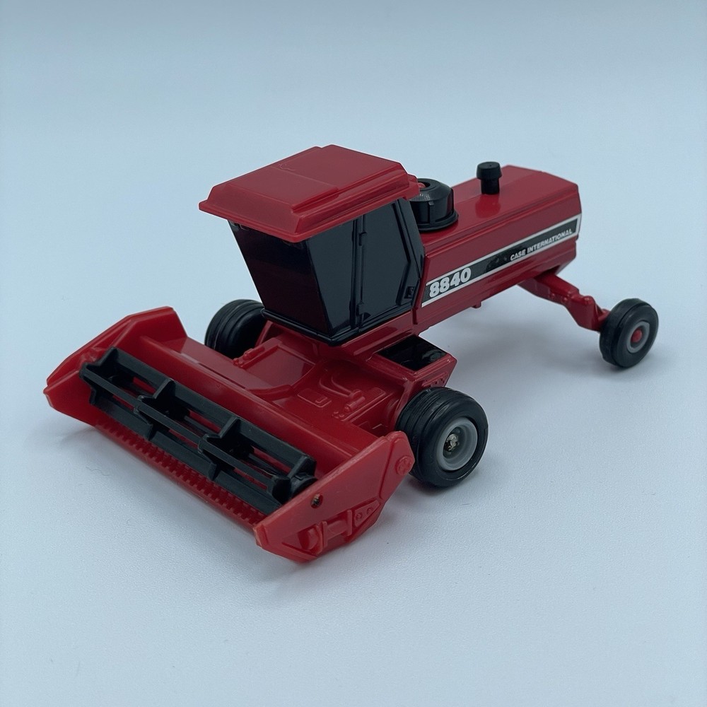 ERTL 1/64 Scale Case International 8840 Self-Propelled Windrower
