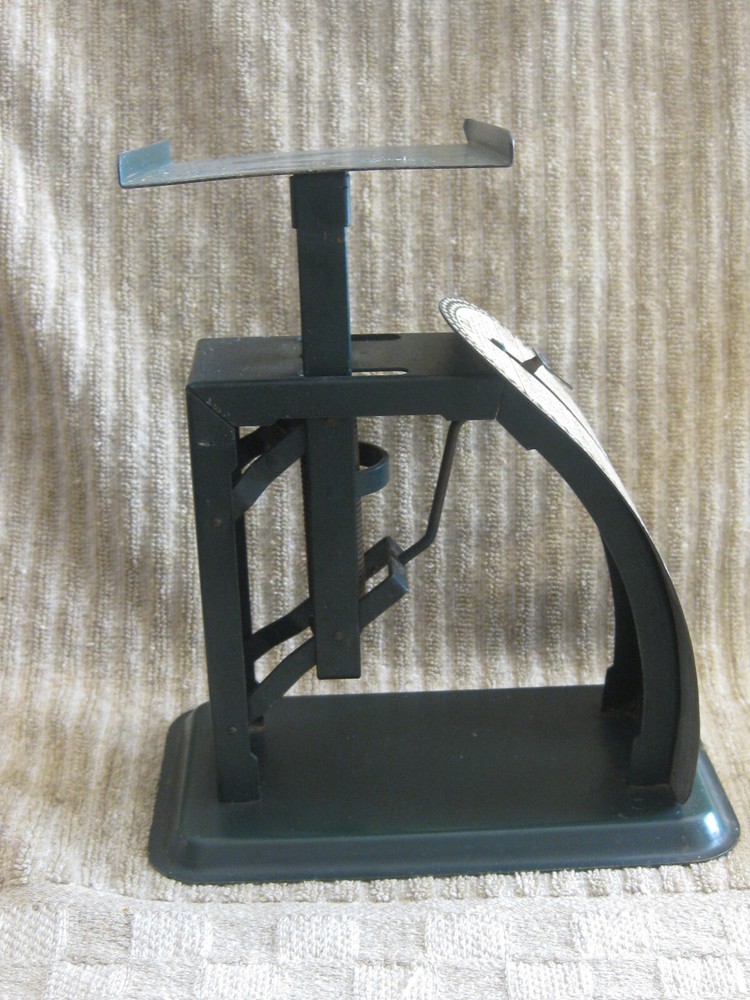 Vintage I.D.I. Postal Scale excellent condition