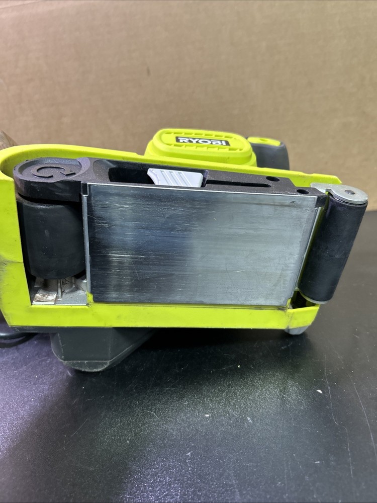 Ryobi BE319 1000W Belt Sander E42