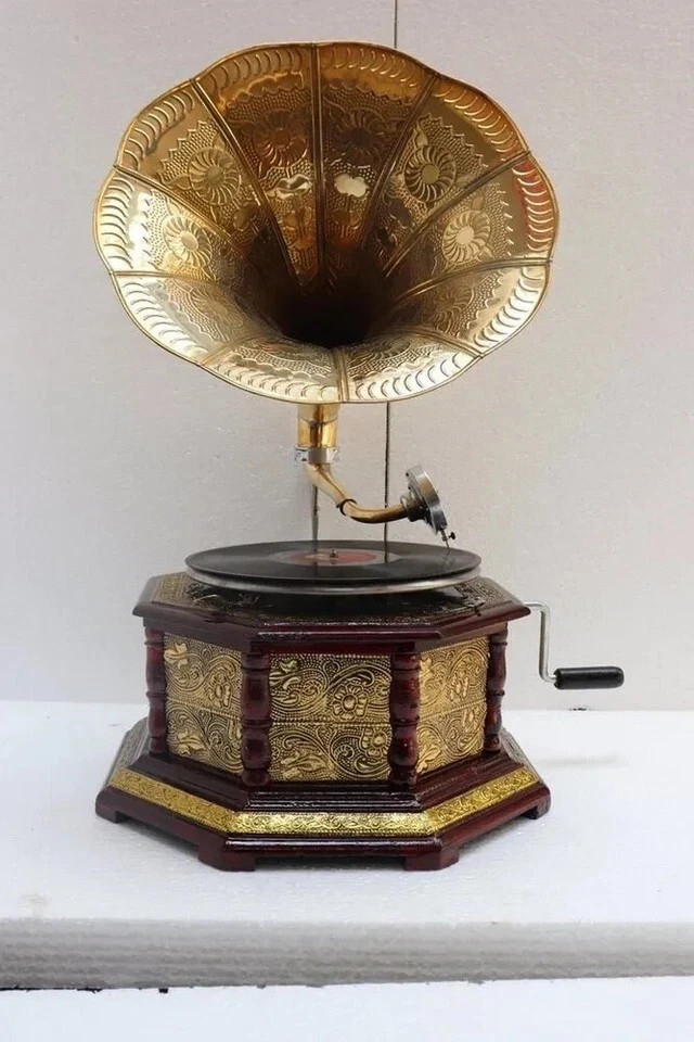 Antique Gramophone, Fully Functional Working Phonograph, win-up record player