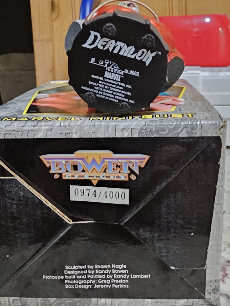 Diamond Select Deathlok Bust