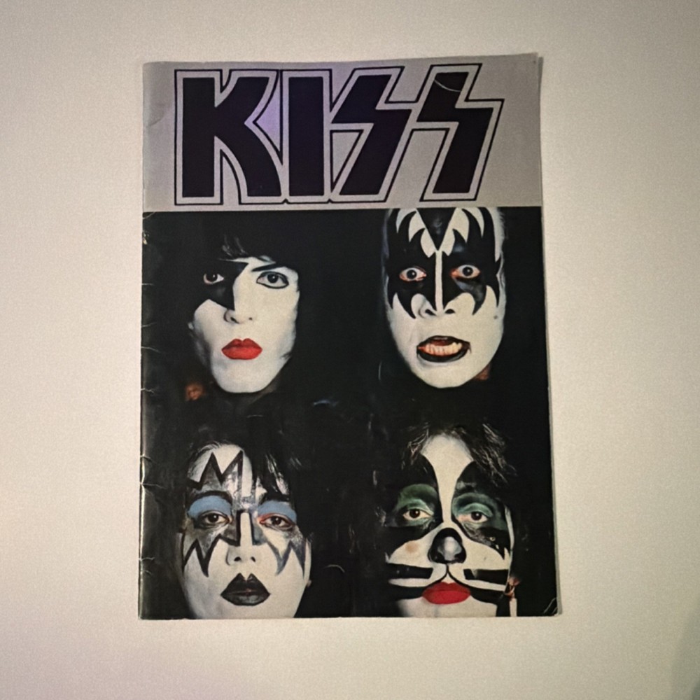 KISS Concert Tour Program Booklet - Rock & Pop Music Memorabilia