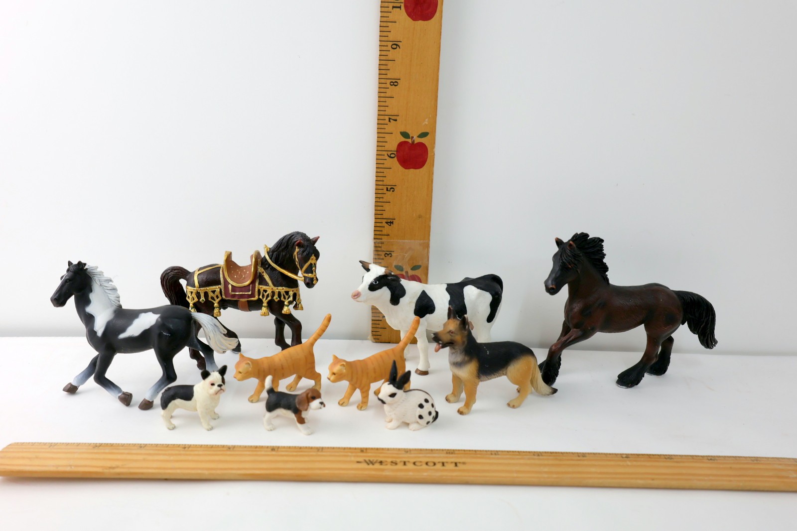 Schleich Farm & Domestic Animal Lot of 10 Horses, Cow, Cats, Dogs, Rabbit