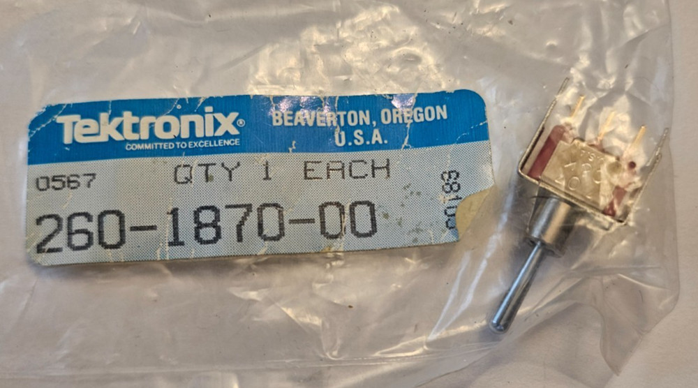 Tektronix 260-1870-00