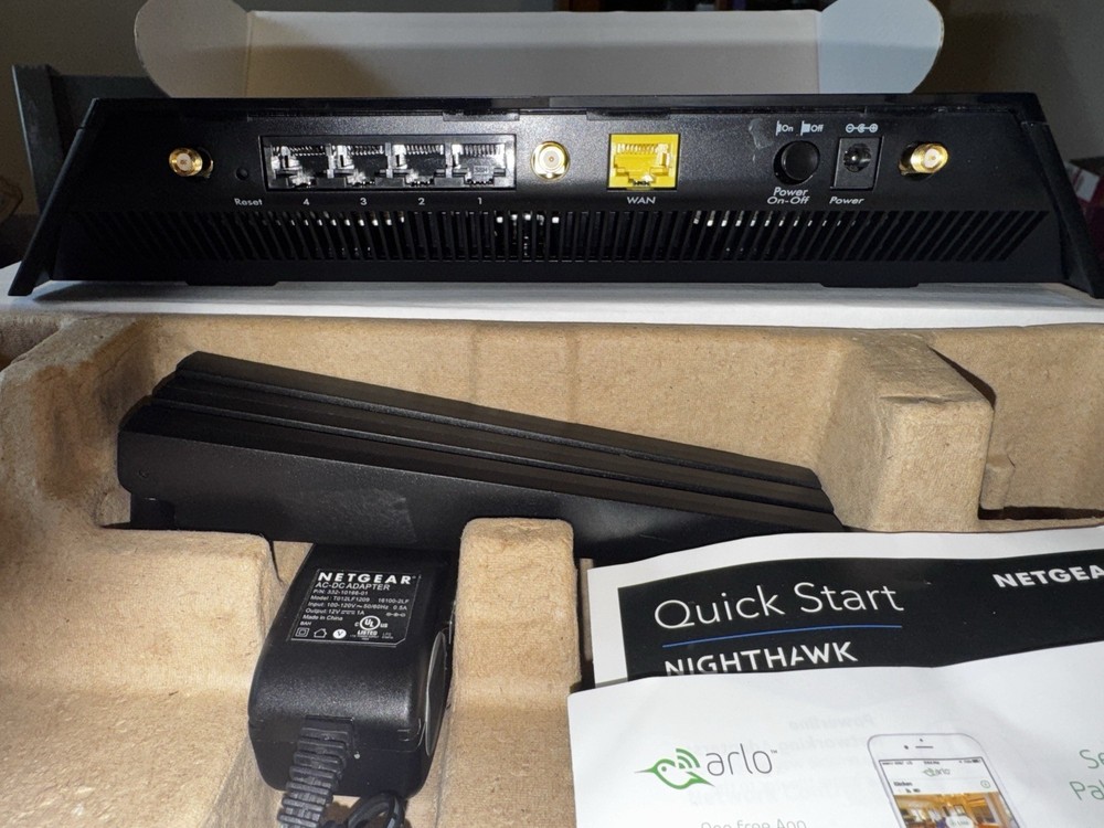 NETGEAR Nighthawk Wi-Fi Router - AC2100 - OPENBOX