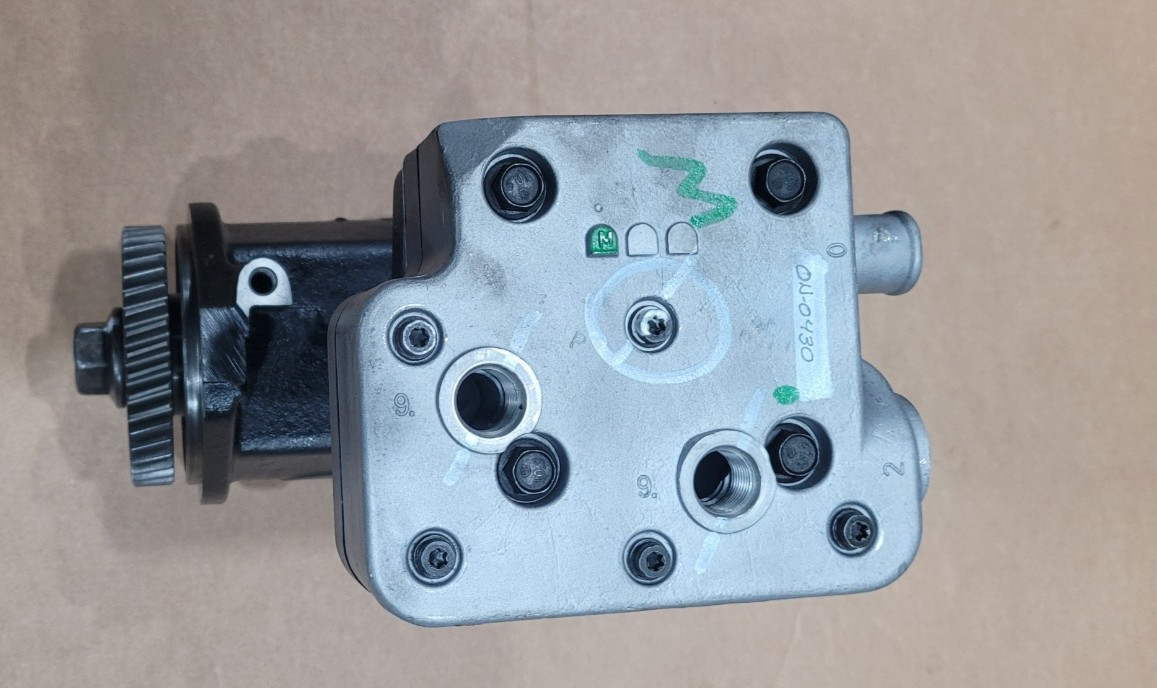 Genuine Cummins COMPRESSOR UNIT 5301096RX Air Compressor 8.3L Wabco 4933780RX