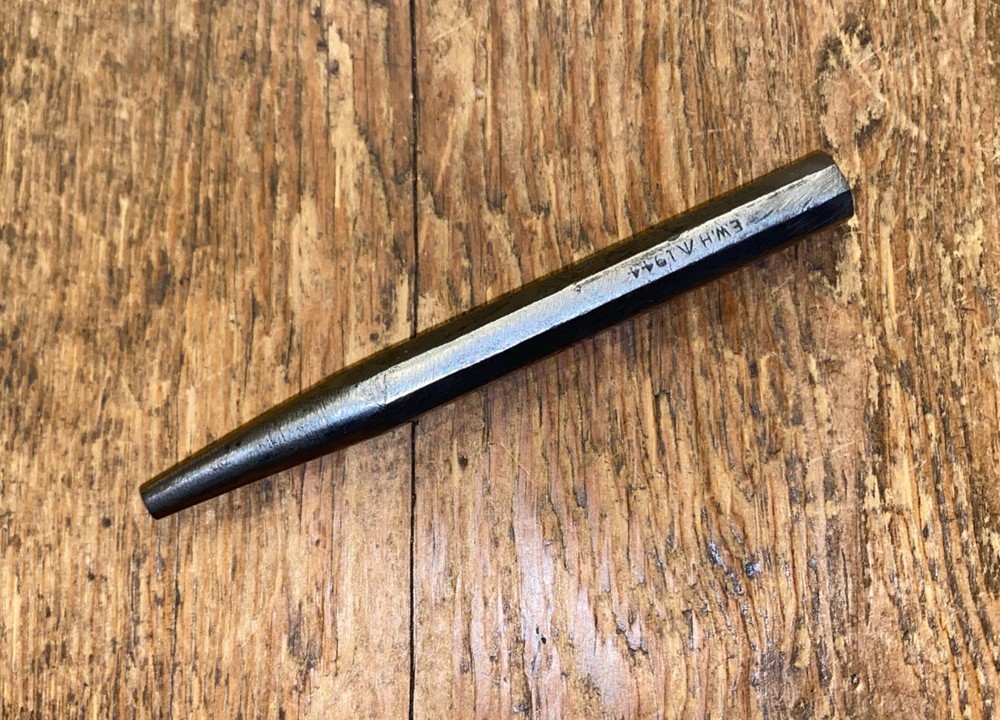 WW2 5” CENTRE PIN PUNCH MILITARY ENGINEERS BROAD ARROW DATED 1944 OLD TOOLS