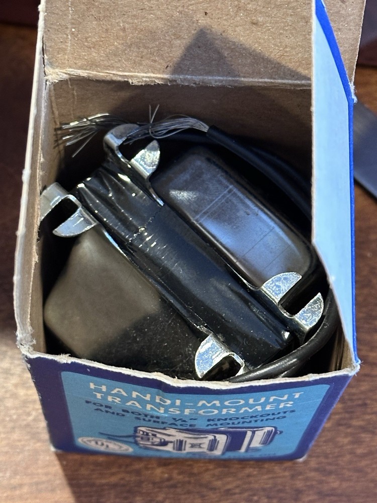NOS - Eagle #286 Bell Transformer Handi-Mount 16V - 115V - Chime Surface Mount