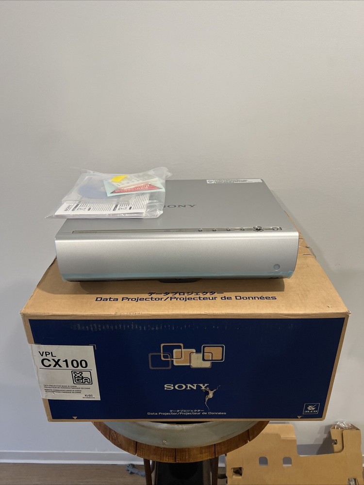 Sony VPL-CX100 Multimedia Projector New Open Box
