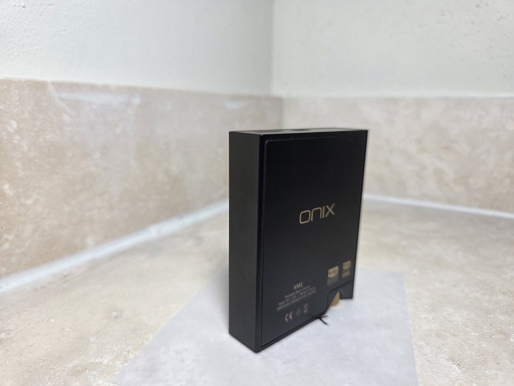 Onix XM2 + Leather Case bundle - Used